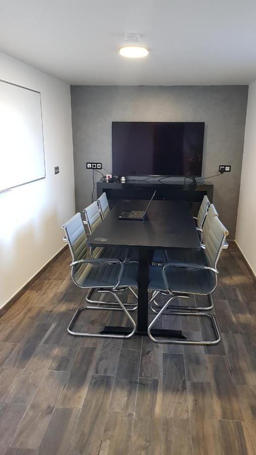 Suite Deluxe, Voyages D'Affaires. Saint-Nazaire  Eksteriør bilde